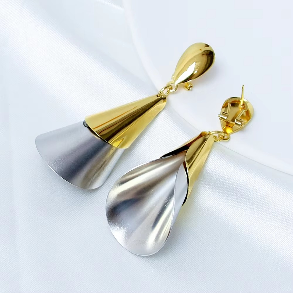 Picture of JEWELRY Gold Fashion Fine Jewelry 18k Drop Earrings Luxury